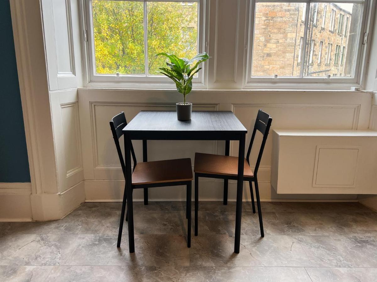Cozy Studio Apartment Of Glasgows West End Exterior foto